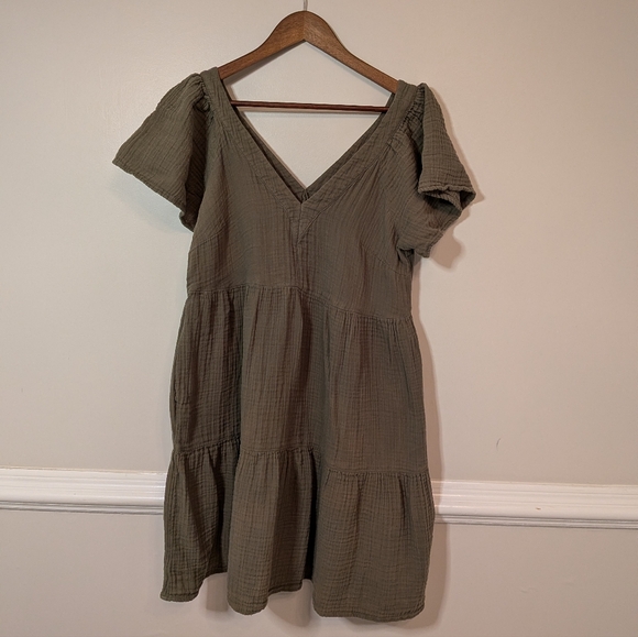 Old Navy Dresses & Skirts - Old Navy Olive Tiered V-Neck Mini Dress 100% Cotton Natural Fibers